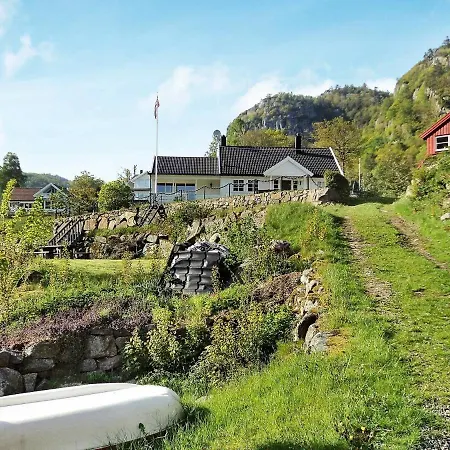 Two-bedroom Holiday In 3 Lyngdal