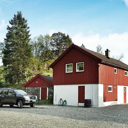 Two-bedroom Holiday In 3 *