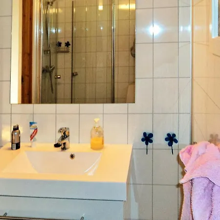 Two-bedroom Holiday In 3 בית נופש *